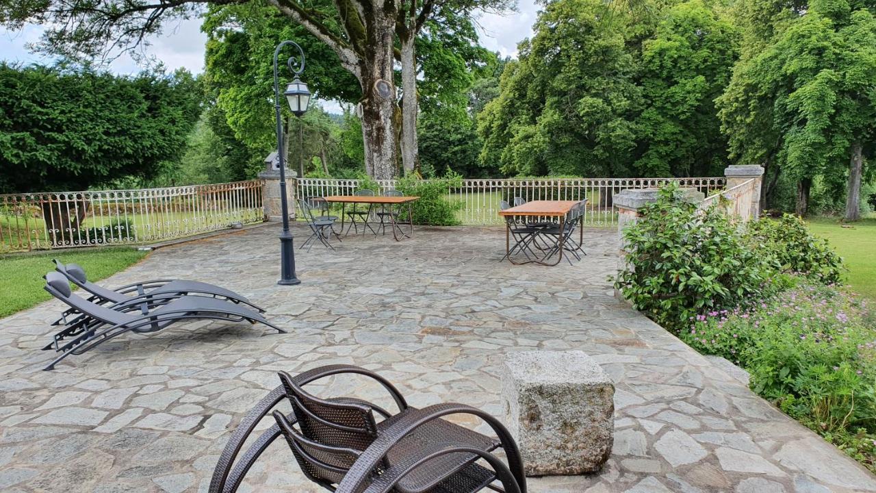 Saint-Victor-MontvianeixDomaine De Montvianeix住宿加早餐旅馆 外观 照片